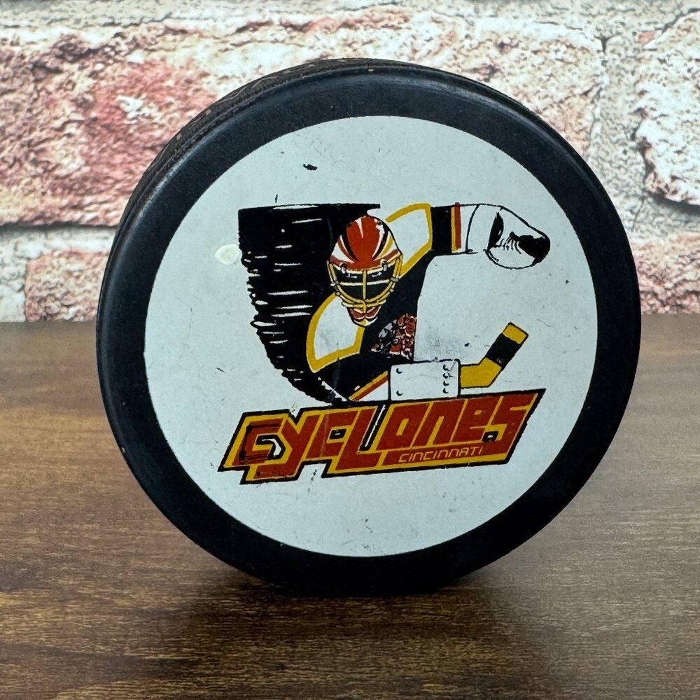 Cincinnati Cyclones IHL HOCKEY SUPER VINTAGE 1990s Collectible Hockey Puck!